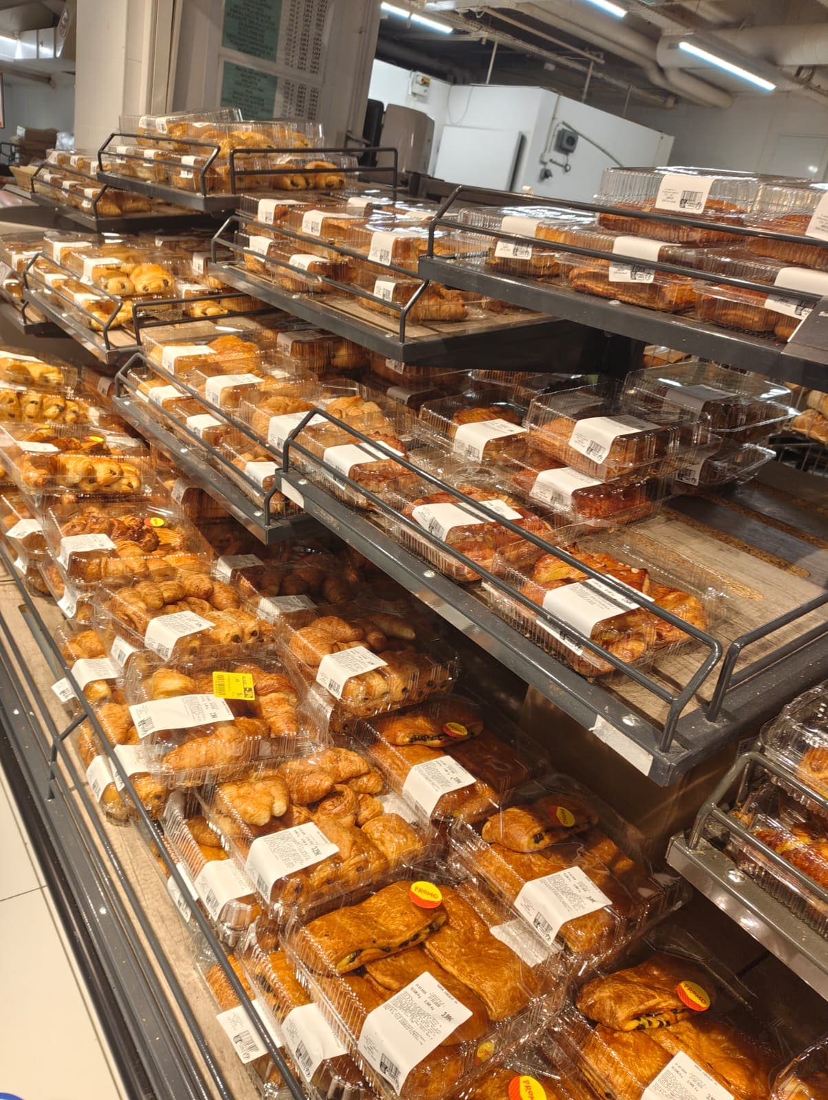 An assortment of baked products, the smell was lovely! Carrefour Auteuil